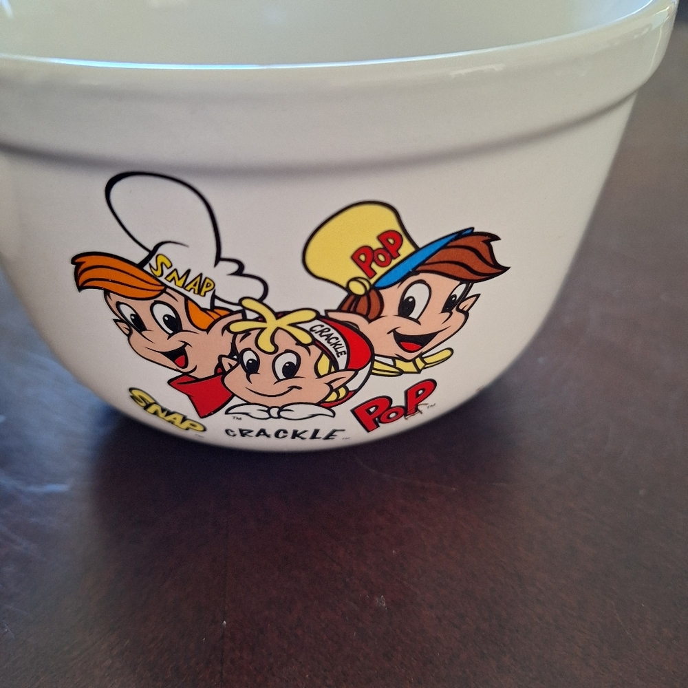 2 LARGE RICE KRISPY CEREAL BOWLS AND MUGS